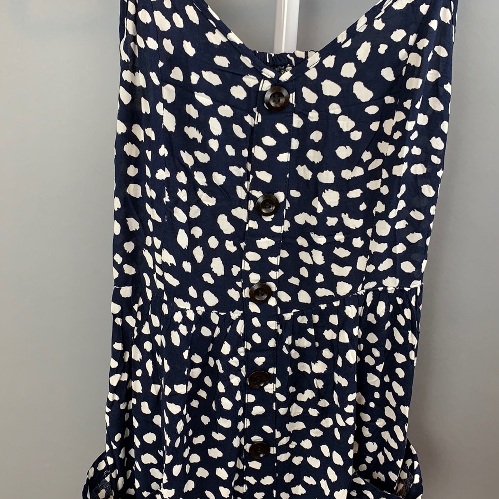 Light, airy button down summer dress - Picture 6 of 12